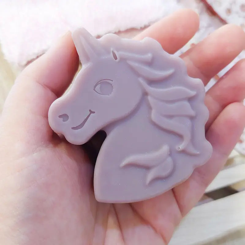 arbaurea-licorne-f-rique-savon-80g-fraise-framboise-peaux-sensibles image 2