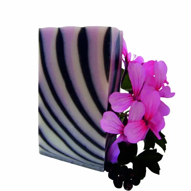 arbaurea-androm-de-savon-saponifi-froid-g-ranium-poivre-noir image 1