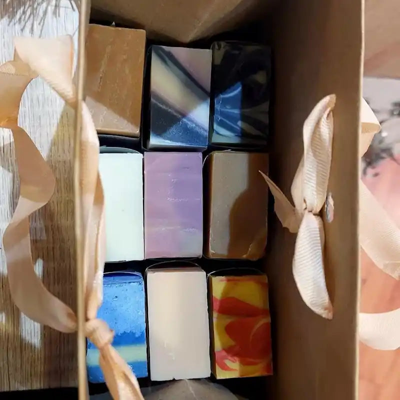 arbaurea-grand-coffret-9-savons-artisanaux-parfum-s-offrir image 1